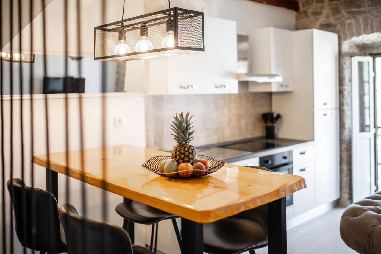 Apartment Toma Вела-Лука Екстер'єр фото